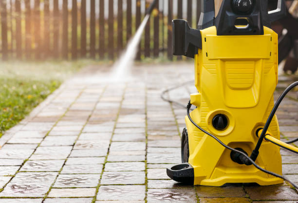 Best Gutter Cleaning  in Avenel, NJ